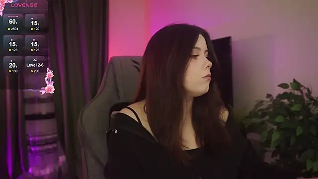 CoralineKeyns online show from October 28, 2025, 5:18 am