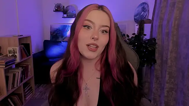 CoralineKeyns online show from August 4, 2026, 5:34 am