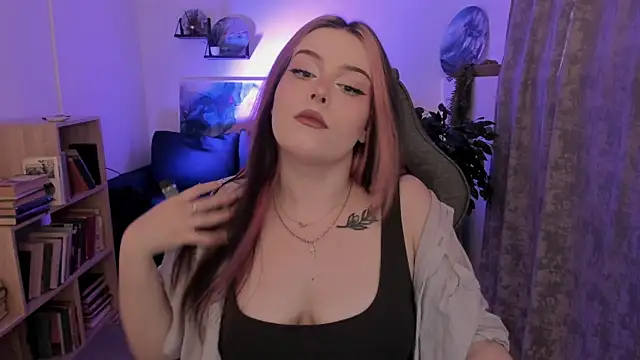 CoralineKeyns online show from July 2, 2026, 5:13 am