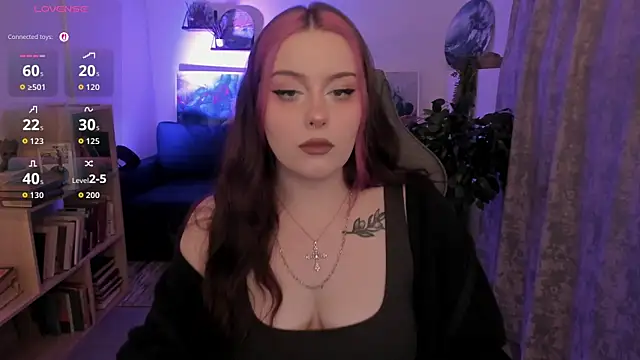 CoralineKeyns online show from July 30, 2026, 5:28 am