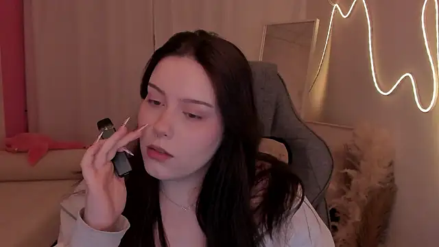 CoralineKeyns online show from February 5, 2026, 5:36 am