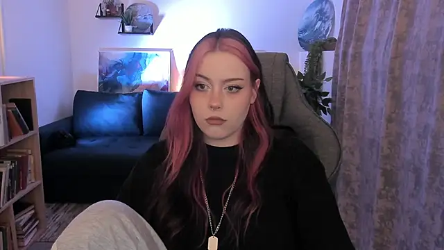 Snapshot of CoralineKeyns chatting on May 21, 2026, 7:17 am CoralineKeyns online show from May 21, 2026, 7:17 am