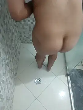 Snapshot of Nicolaskribeiro chatting on October 18, 2025, 10:34 pm Nicolaskribeiro online show from October 18, 2025, 10:34 pm