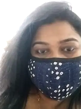 indianlisa5 online show from February 12, 2026, 9:14 pm