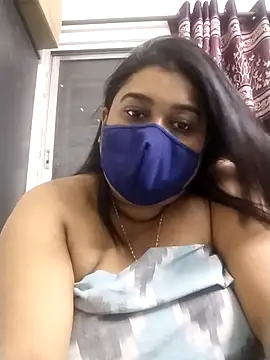 indianlisa5 online show from October 8, 2025, 8:42 pm