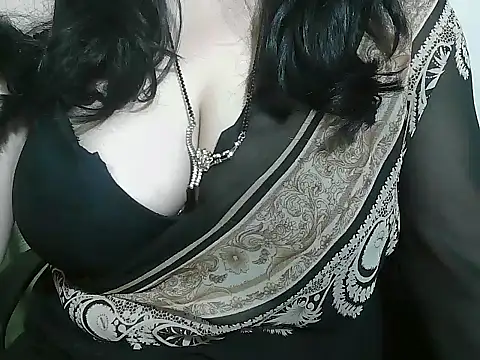 Snapshot of rehana_housewife chatting on May 20, 2026, 3:47 am rehana housewife online show from May 20, 2026, 3:47 am