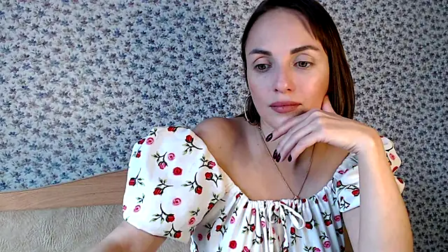 Tinadream20 online show from May 27, 2026, 8:11 am