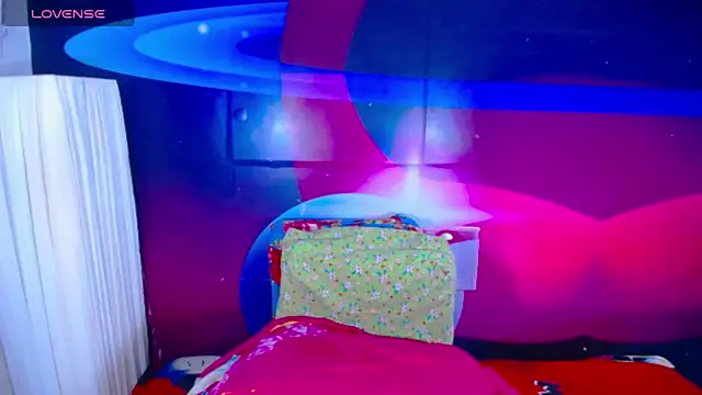 Snapshot of Cristalxxts chatting on February 10, 2026, 5:56 pm Cristalxxts online show from February 10, 2026, 5:56 pm