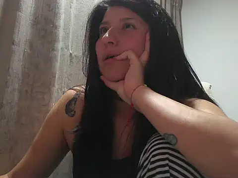 has Zky online show from November 19, 2025, 4:23 am