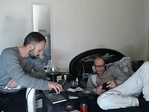 Terizizz online show from April 21, 2026, 2:51 am