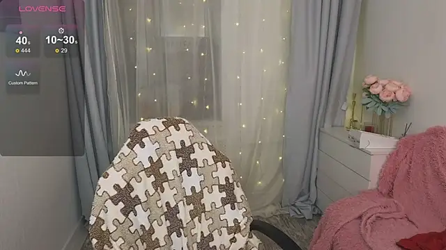 Snapshot of LovelyJessie chatting on March 13, 2025, 2:01 pm LovelyJessie online show from March 13, 2025, 2:01 pm