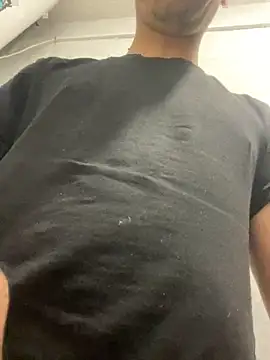 vanho29 online show from October 2, 2025, 2:48 am