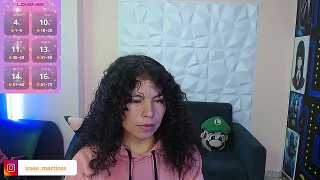 zoe martin4 online show from December 3, 2024, 3:06 pm