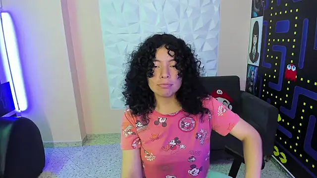 zoe martin4 online show from December 27, 2024, 8:39 pm