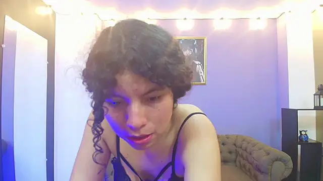 zoe martin4 online show from December 12, 2024, 8:32 pm