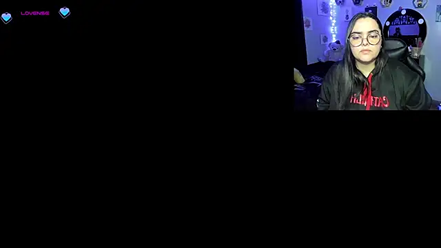 Snapshot of Luise_Meyrink chatting on February 22, 2025, 5:23 am Luise Meyrink online show from February 22, 2025, 5:23 am