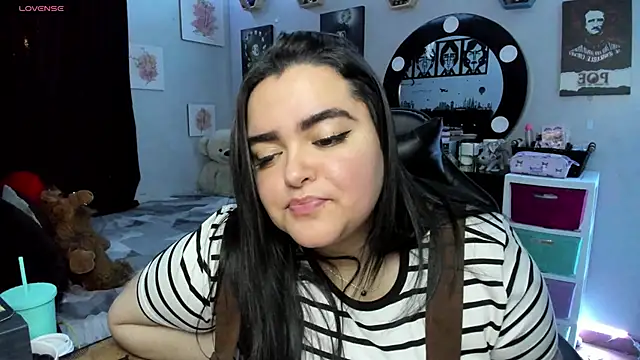 Snapshot of Luise_Meyrink chatting on September 28, 2025, 3:46 am Luise Meyrink online show from September 28, 2025, 3:46 am