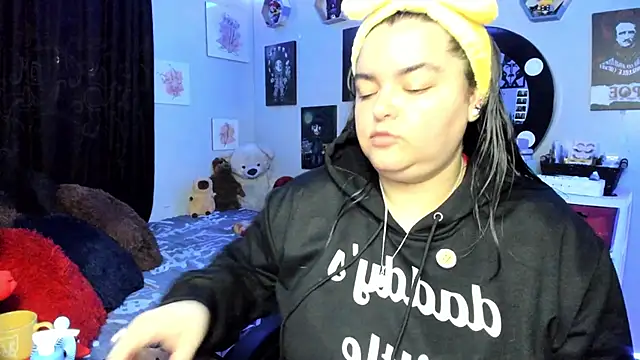 Snapshot of Luise_Meyrink chatting on November 20, 2025, 3:07 am Luise Meyrink online show from November 20, 2025, 3:07 am