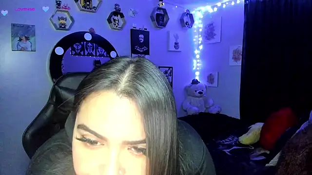 Snapshot of Luise_Meyrink chatting on February 21, 2025, 6:29 am Luise Meyrink online show from February 21, 2025, 6:29 am