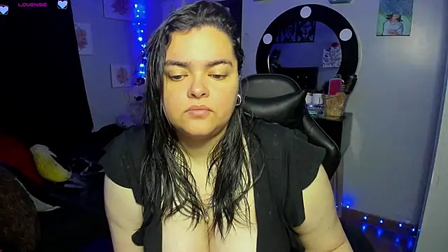 Snapshot of Luise_Meyrink chatting on February 26, 2025, 3:25 am Luise Meyrink online show from February 26, 2025, 3:25 am