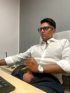 masterboss  online show from September 11, 2025, 1:22 pm