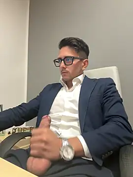 masterboss  online show from October 24, 2025, 12:26 pm