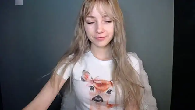 LuciaYoung online show from January 13, 2026, 7:51 pm