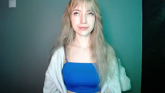 LuciaYoung online show from January 13, 2026, 7:45 am