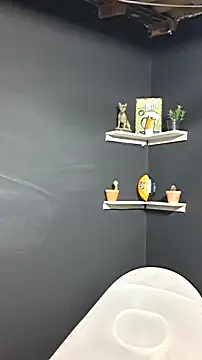 raymon616 online show from September 12, 2025, 1:17 am