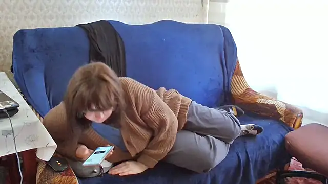 franceska blue online show from April 8, 2026, 9:55 am