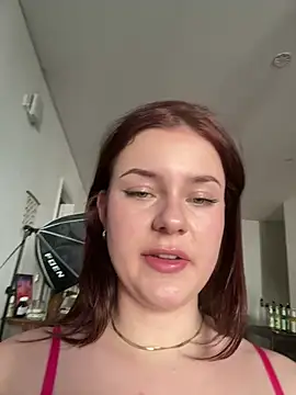 Snapshot of MaribelRiver chatting on May 24, 2026, 3:34 pm MaribelRiver online show from May 24, 2026, 3:34 pm