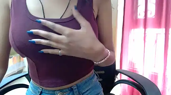 Snapshot of sexy_ishu chatting on March 7, 2025, 8:23 am sexy ishu online show from March 7, 2025, 8:23 am