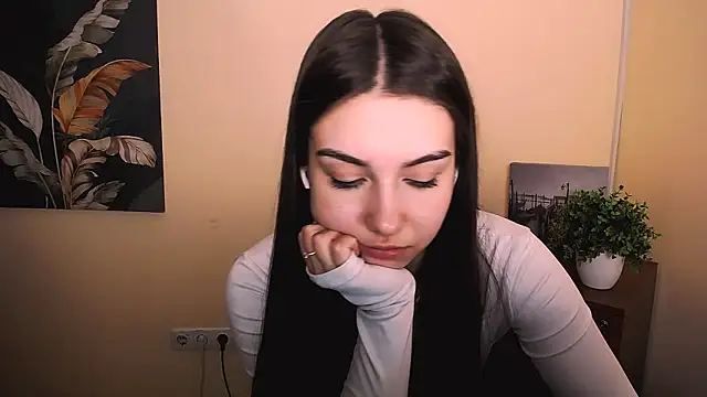 Lili magic online show from September 10, 2025, 12:26 pm