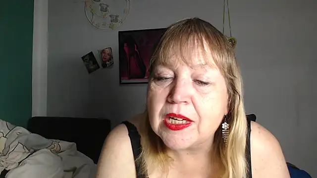 Blasflittchen online show from October 5, 2025, 9:27 pm