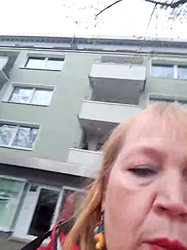 Blasflittchen online show from April 12, 2026, 5:49 pm