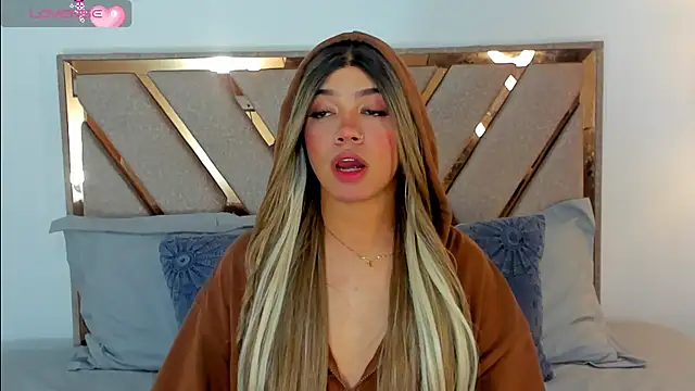 Snapshot of Hanz_sex chatting on September 13, 2025, 10:10 pm Hanz sex online show from September 13, 2025, 10:10 pm