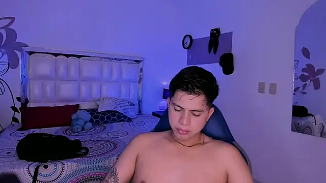 Snapshot of Niicky1_ chatting on February 25, 2025, 8:53 pm Niicky1 online show from February 25, 2025, 8:53 pm