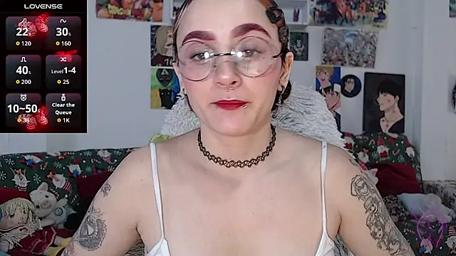 kitty22  online show from January 15, 2026, 3:26 pm