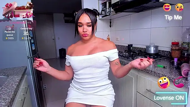 Snapshot of AbrilStivenson_ chatting on September 8, 2025, 6:51 pm AbrilStivenson online show from September 8, 2025, 6:51 pm