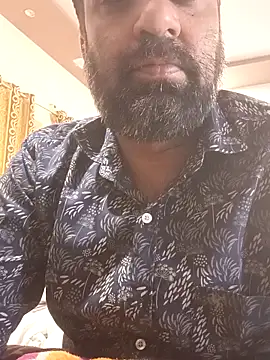 lund lol online show from March 20, 2025, 8:42 am