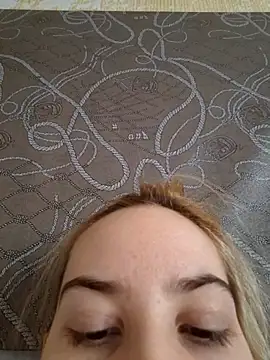 Elza kom online show from September 30, 2025, 1:55 am