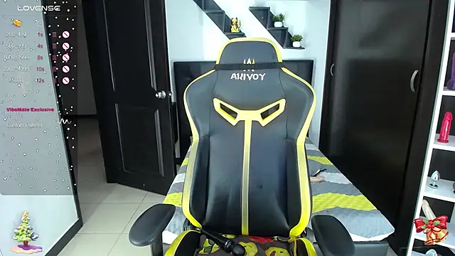 kendalladam online show from December 5, 2025, 8:28 pm