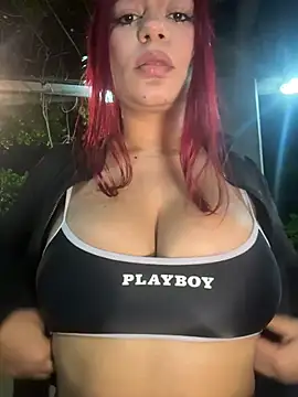 Snapshot of RavenM8 chatting on November 27, 2025, 12:55 am RavenM8 online show from November 27, 2025, 12:55 am