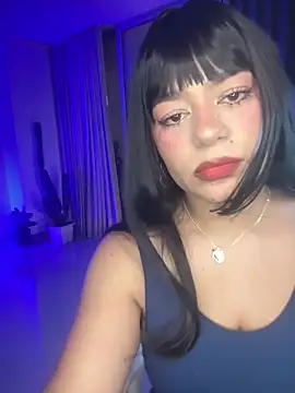 Snapshot of RavenM8 chatting on January 8, 2026, 1:44 am RavenM8 online show from January 8, 2026, 1:44 am