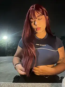 Snapshot of RavenM8 chatting on October 21, 2025, 1:49 am RavenM8 online show from October 21, 2025, 1:49 am