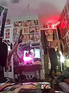 luvs2cumm69 online show from March 22, 2025, 5:06 am