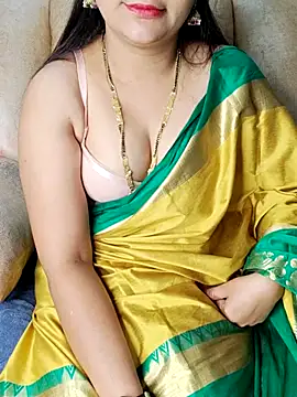 Traditional Housewife  online show from March 11, 2025, 1:59 am