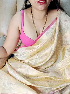 Traditional Housewife  online show from March 12, 2025, 6:07 am