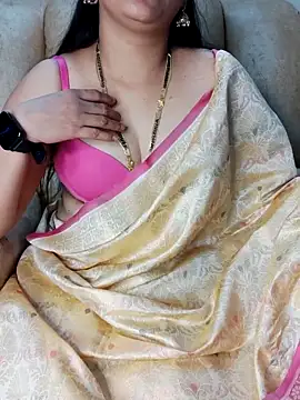 Traditional Housewife  online show from March 16, 2025, 3:50 pm