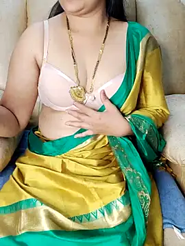 Traditional Housewife  online show from March 18, 2025, 2:50 pm